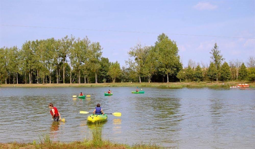 Terres De France - Moncontour Active Park Aldeamento Turístico Moncontour (Vienne)